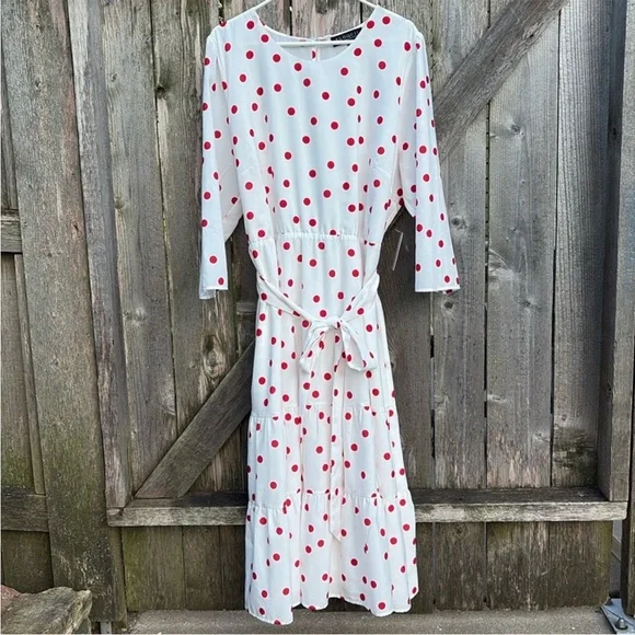 NWT Eloquii Tiered Polka Dot Dress White
Red Size 22 - Picture 3 of 13